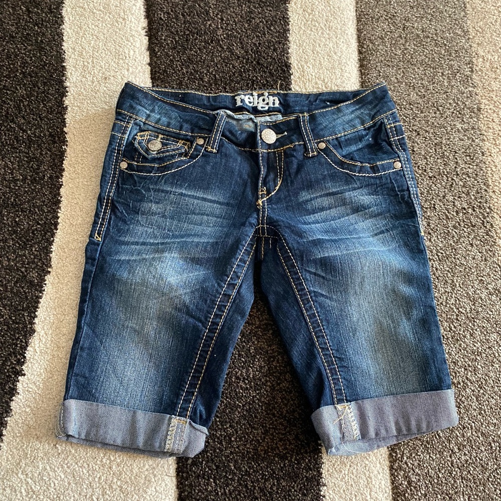 Reign jean Bermuda shorts